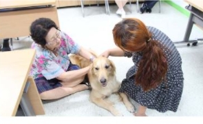 (브레이크뉴스)고양시대화노인복지관,“마음속에 우울함을... 반려동물과 함께 해소해 ...